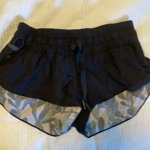 Lululemon reversible shorts